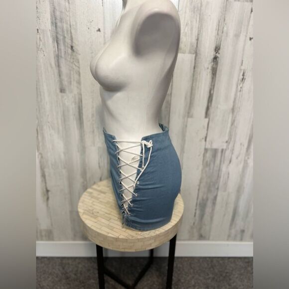 Jean skirt - Picture 3 of 11